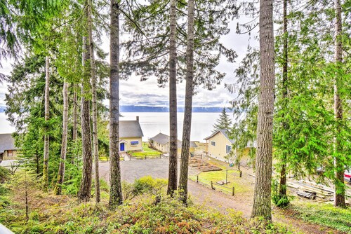 Dreamy Waterfront Studio w/ Hood Canal Views