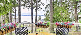 Dreamy Waterfront Studio w/ Hood Canal Views