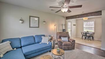 House (2 Bedrooms) | Interior