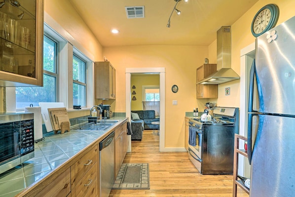 House (3 Bedrooms) | Interior - Cozy Las Cruces Gem: Fire Pit, Patio & Views! (Las Cruces)