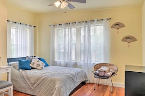 House (3 Bedrooms) | Interior - Cozy Las Cruces Gem: Fire Pit, Patio & Views! (Las Cruces)
