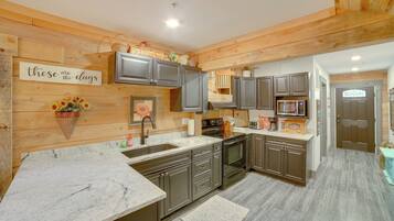 單棟房屋 (3 Bedrooms) | 內部