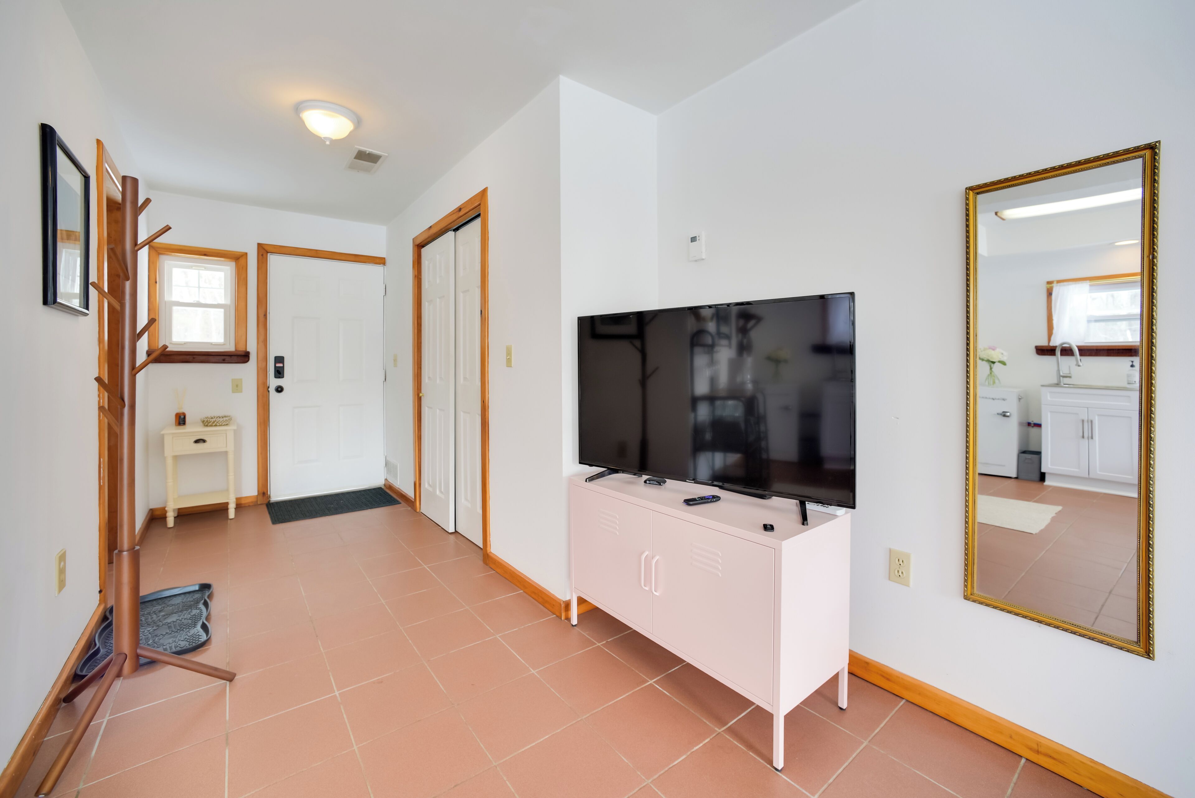 Apartment (0 Bedroom) | Interior