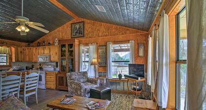 Cozy Medina Cottages w/ Patio & Mountain Views!