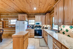 Ferienhaus (3 Bedrooms) | Eigene Küche | Mikrowelle, Ofen, Herdplatte, Geschirrspüler