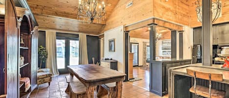 Cottage (3 Bedrooms) | Interior