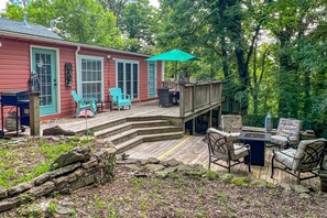 Interior - Eclectic 'osage Cottage' in Historic District (Eureka Springs)