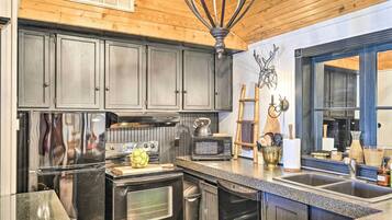 Cottage (3 Bedrooms) | Interior