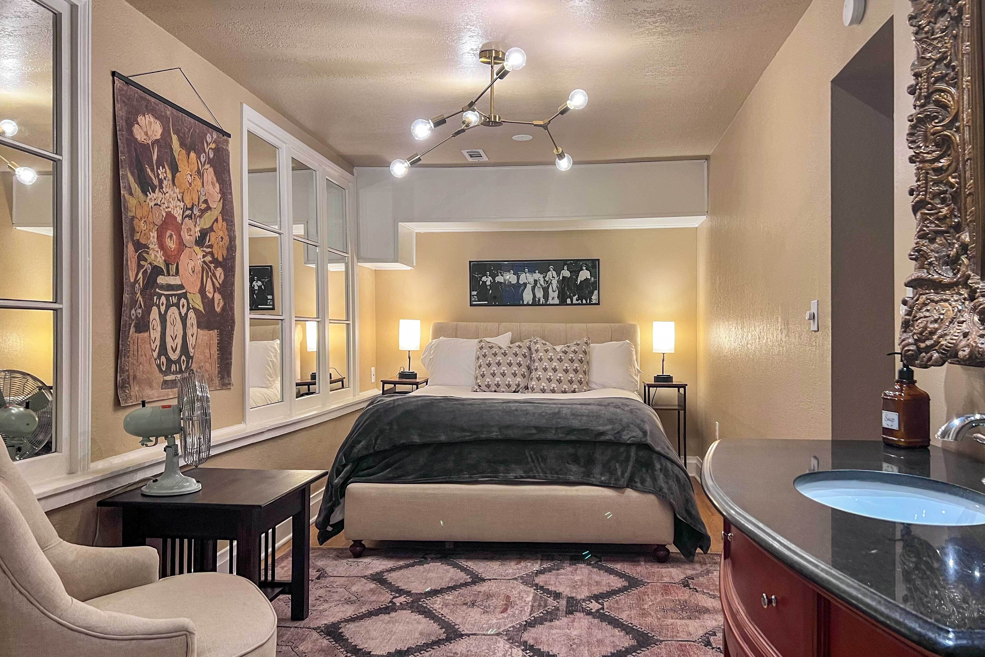 Eclectic 'osage Cottage' in Historic District