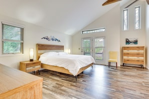 House (5 Bedrooms) | Interior
