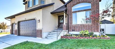 House (5 Bedrooms) | Front of property