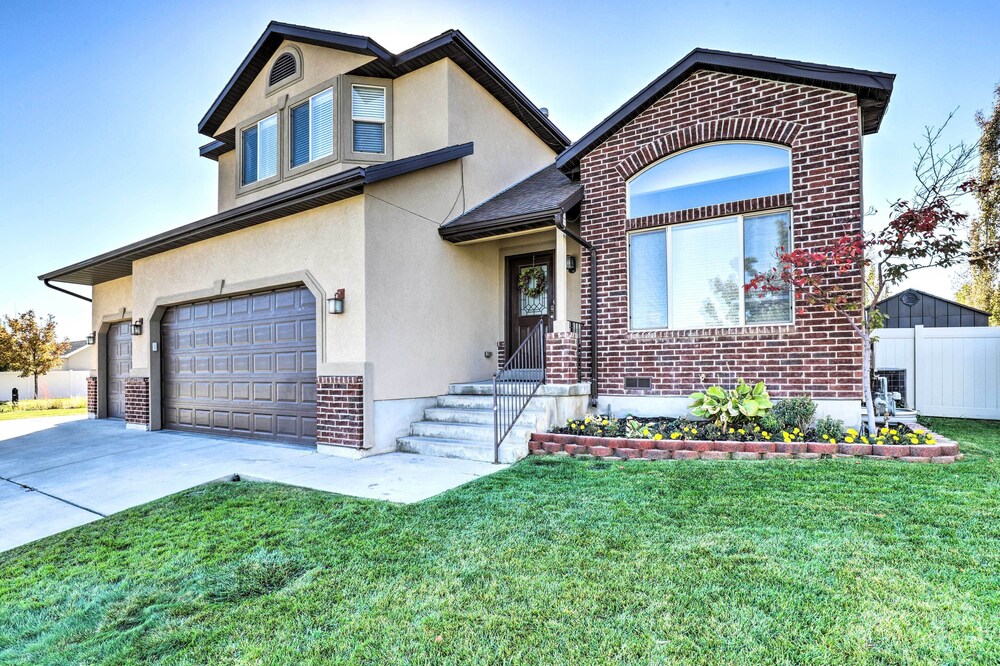 Family-friendly Home w/ Theater, 24 Mi to SLC