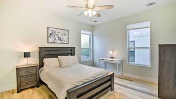 Apartment (1 Bedroom) | Interior