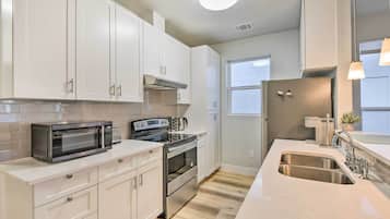 Apartment (1 Bedroom) | Interior