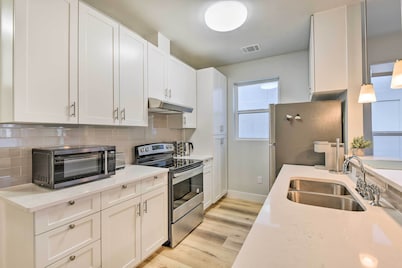 Walk to Tcu: Fort Worth Retreat w/ Balcony!