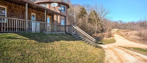 House (4 Bedrooms) | Front of property