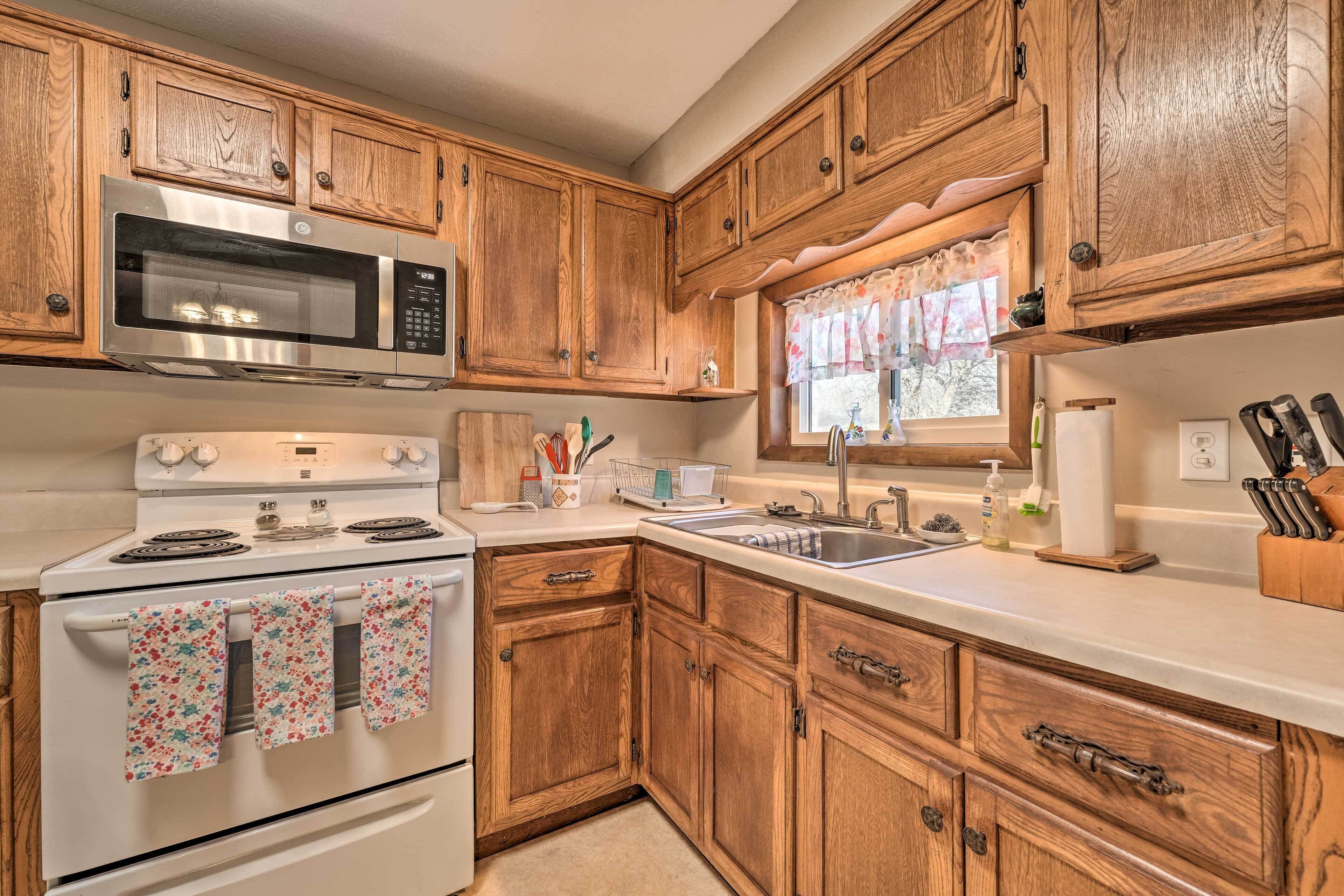 House (2 Bedrooms) | Interior