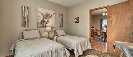 House (2 Bedrooms) | Interior