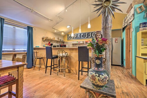 Idyllic Española Casita w/ Charcoal Grill