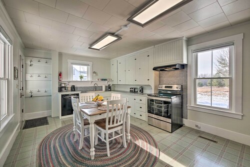 Historic Waldoboro House Near Lakes, Boating, Etc!