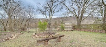 Historic Cabin w/ Yard: 1 Mi to Lake Spavinaw!