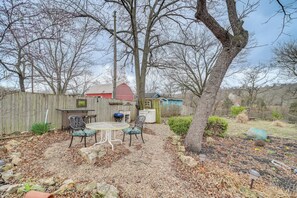 House (1 Bedroom) | Interior - Historic Cabin w/ Yard: 1 Mi to Lake Spavinaw! (Spavinaw)