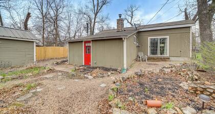 Historic Cabin w/ Yard: 1 Mi to Lake Spavinaw!