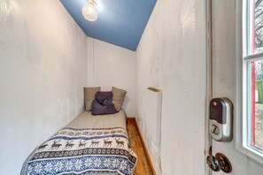 House (1 Bedroom) | Interior