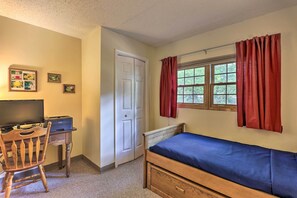 Apartment (2 Bedrooms) | Interior - Lake Harmony Condo w/ Community Beach Access! (Lake Harmony)
