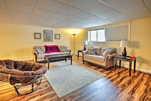 House (3 Bedrooms) | Interior