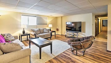 House (3 Bedrooms) | Front of property