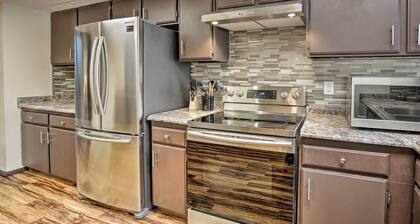 Lakefront Fairbanks Unit, 1 Mile to Pioneer Park!