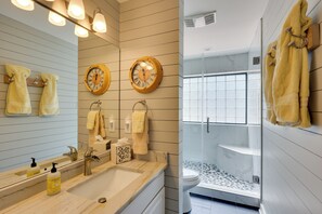 Interior - Pool & Lake Hamilton Access: Hot Springs Condo! (Hot Springs)