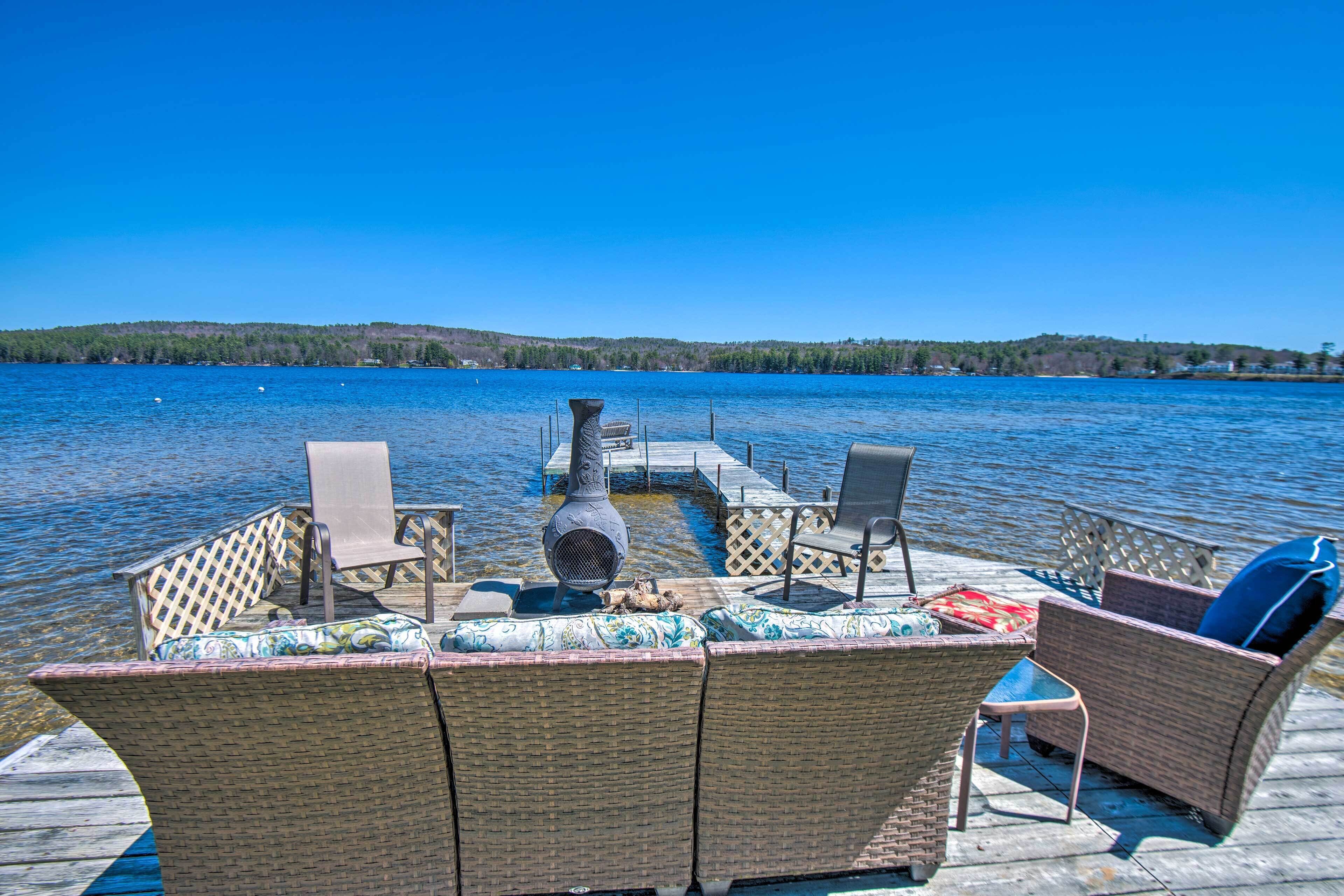 Lakefront Naples Retreat With Docks & Fire Pits!