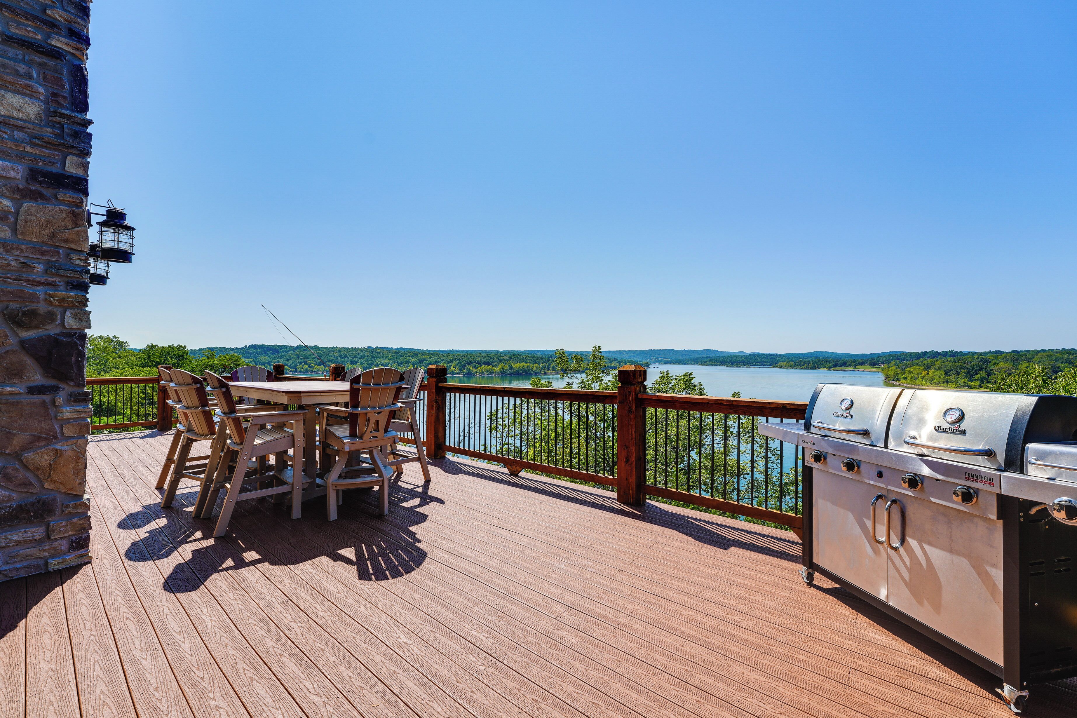 Luxe Table Rock Lake Vacation Rental With Hot Tub!