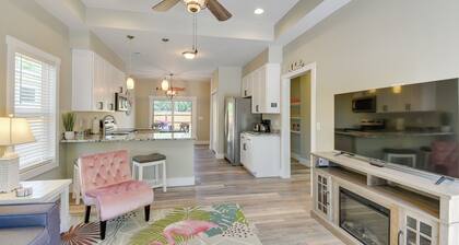 Lovely Vacation Home ~ 1 Mi to Ocean Isle Beach!