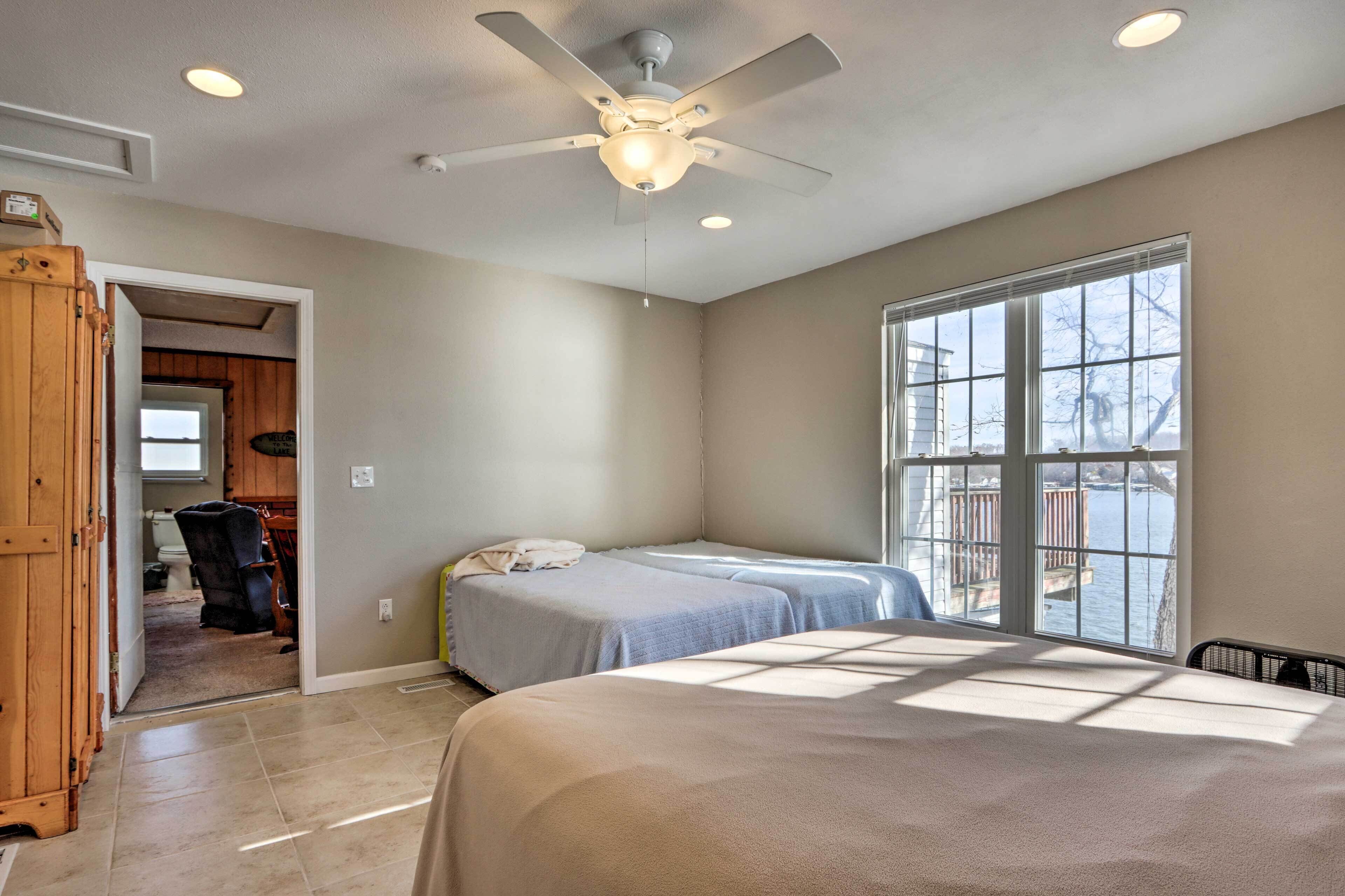 Lick Branch Cove Home w/ Boat Slip & 2 Decks!