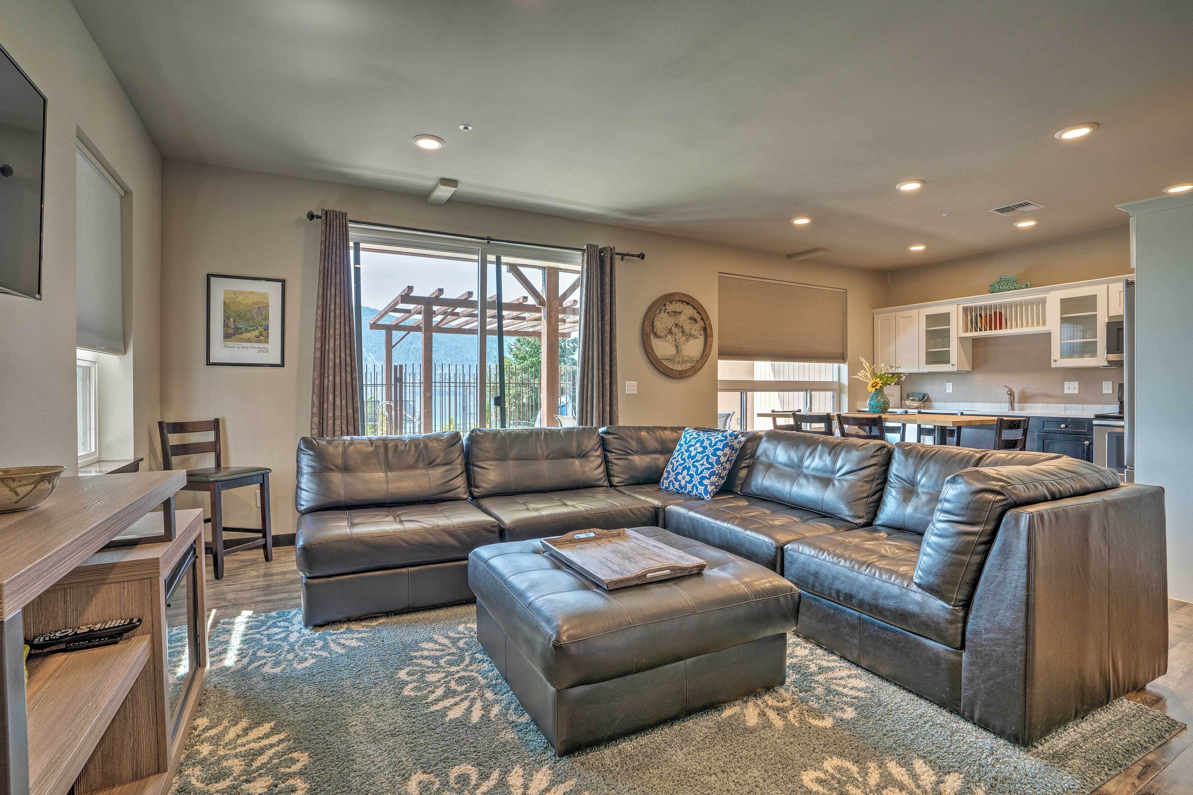 Apartment (2 Bedrooms) | Interior - Manson Condo w/ Pool Access - Near Marina and Town (Manson)