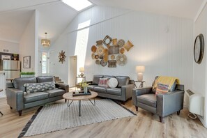 Casa (2 Bedrooms) | Interior