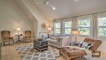 Cottage (3 Bedrooms) | Interior