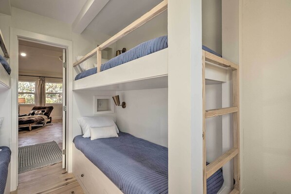 Cottage (3 Bedrooms) | Interior