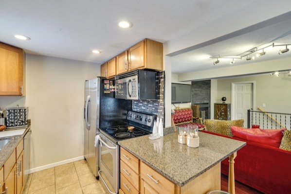 House (3 Bedrooms) | Interior