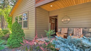 House (3 Bedrooms) | Interior - Modern-rustic Ronald Getaway: Hot Tub, Grill! (Cle Elum)