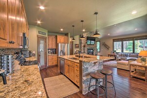 House (3 Bedrooms) | Interior