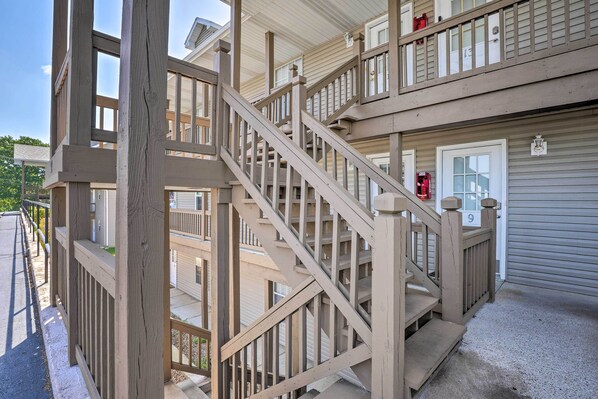 Exterior detail - Missouri Retreat ~ 4 Mi to the Branson Strip! (Branson)