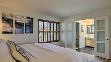 House (3 Bedrooms) | 3 bedrooms, iron/ironing board, bed sheets