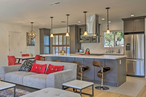 Oceanside Home w/ Patio & Grill, Walk to Beach!