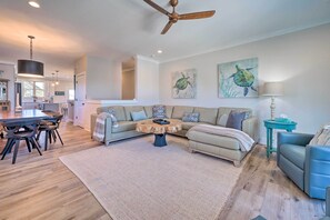Apartment (4 Bedrooms) | Interior - Modern Home w/ Rooftop Deck, Walk to Beach! (Carolina Beach)