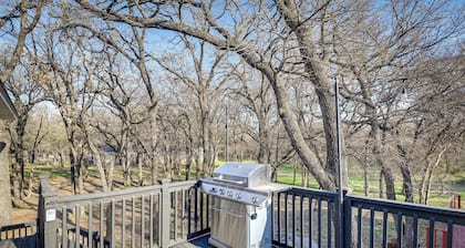 Modern Flower Mound Home < 2 Mi to River Walk