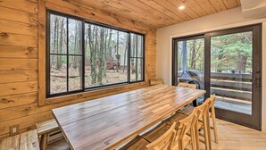 Dining - Modern Home w/ Deck < 1/2 Mi to Lake Harmony! (Lake Harmony)